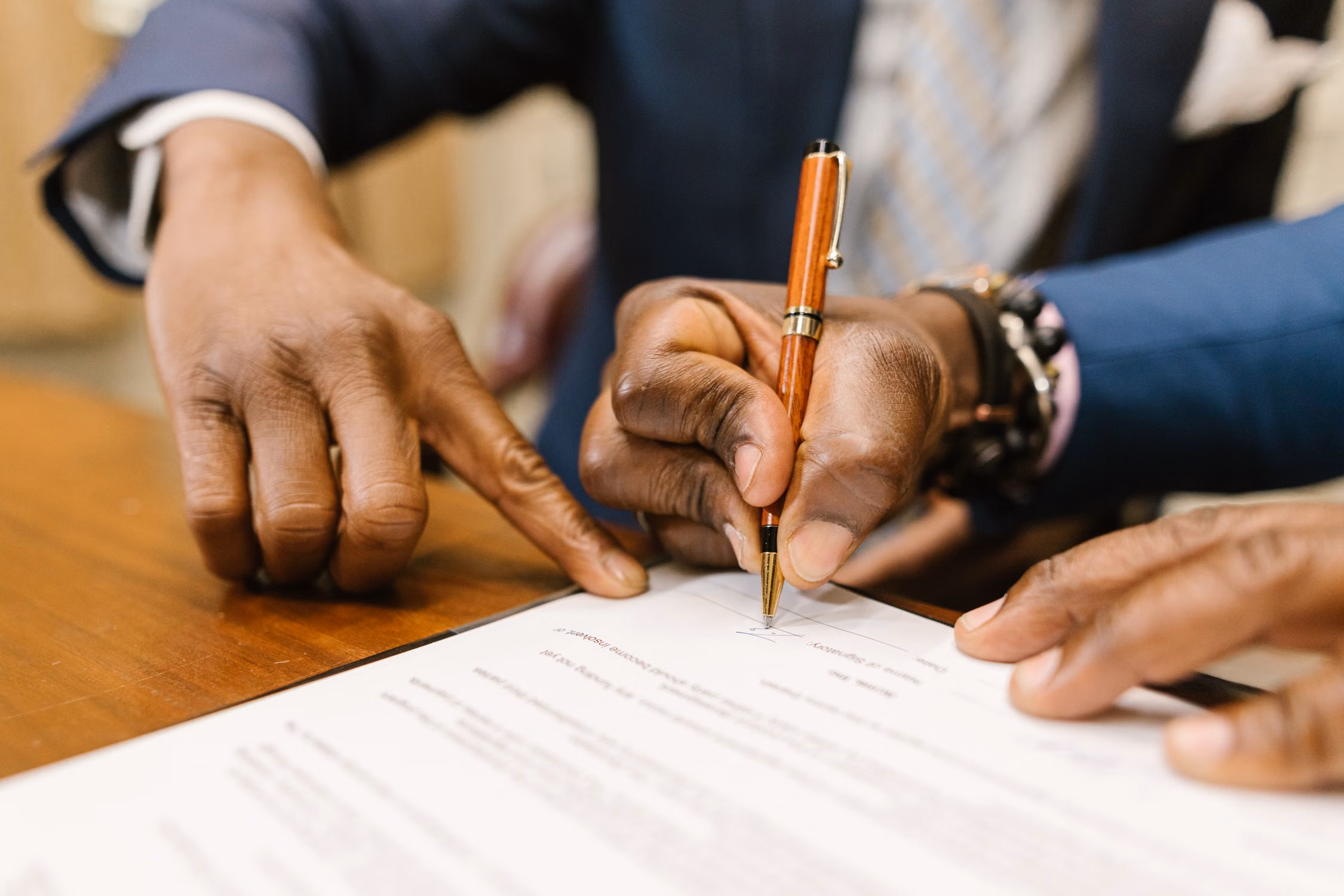 Signature d’un document professionnel